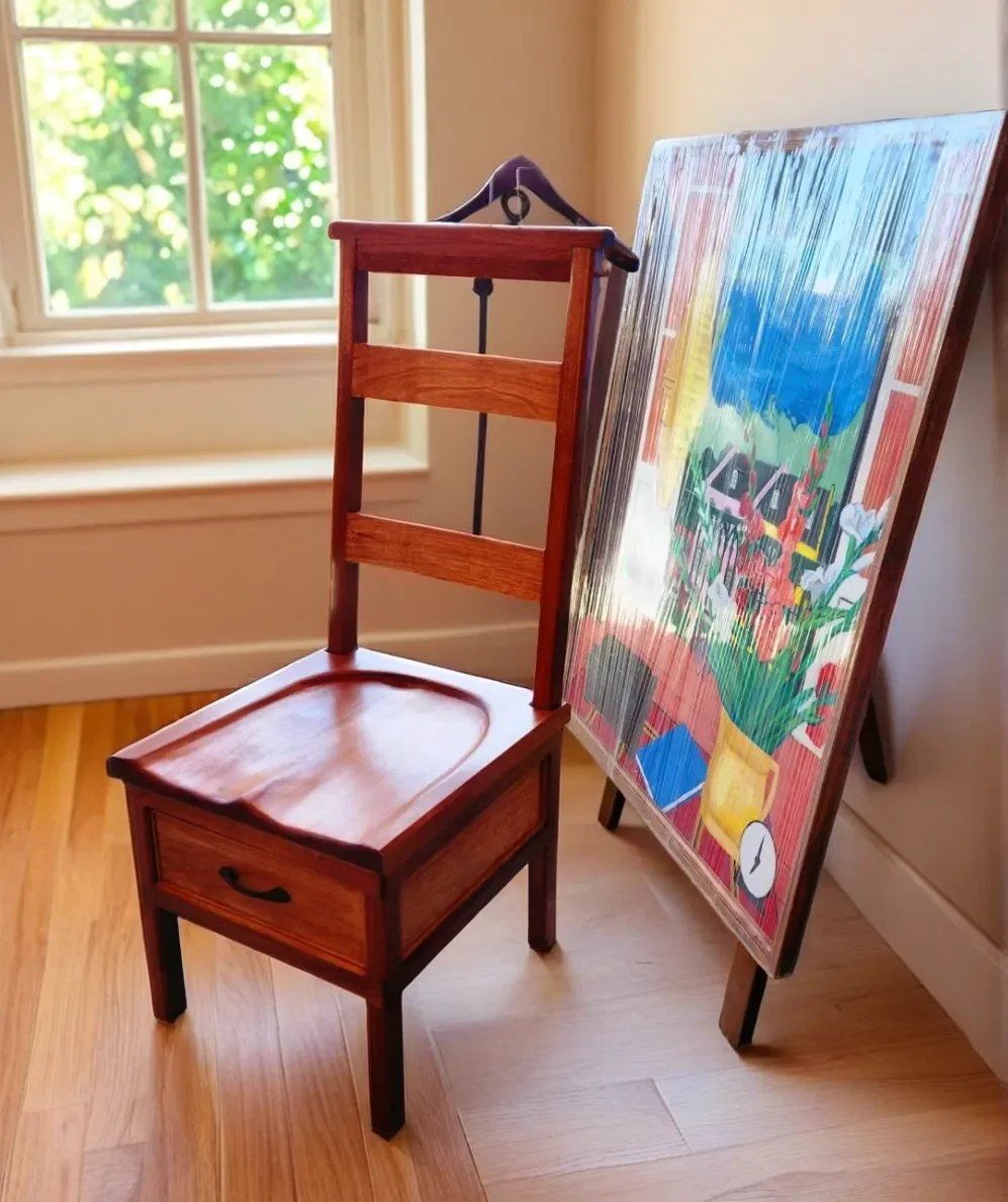 Butler's Chair — Mahogany and Red Grandis